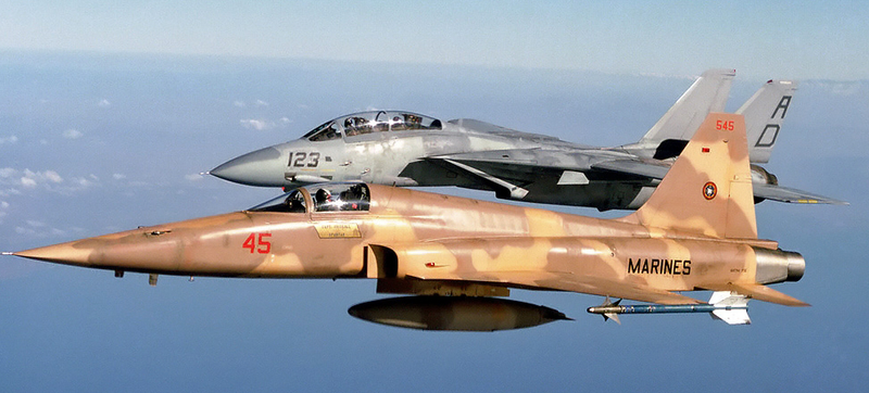 Illustration for article titled What It Was Like Being A Topgun Instructor While They Filmed Top Gun